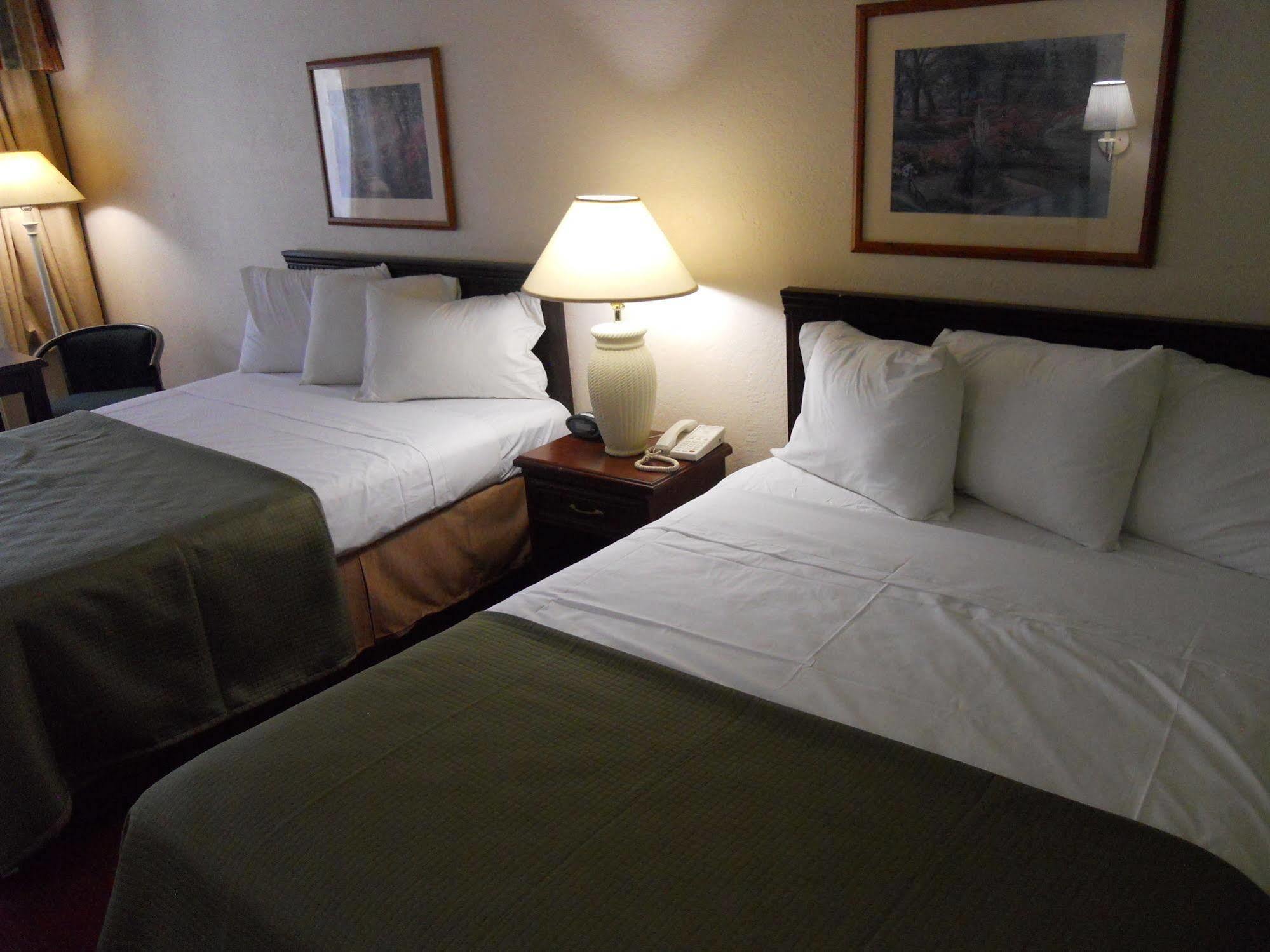 Econo Lodge Brunswick I-95 エクステリア 写真